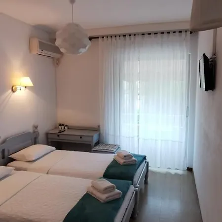 Rania 2* Lutrá Edipszú