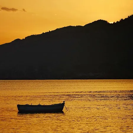 Rania Lutrá Edipszú